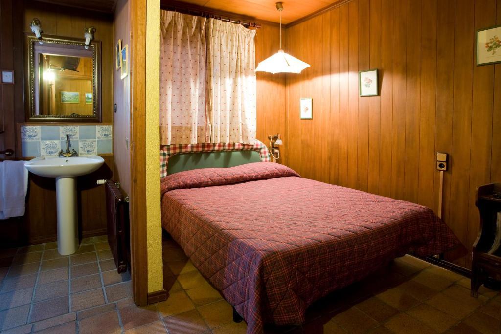 Niu Dels Falcons Bed & Breakfast La Molina  Ruang foto