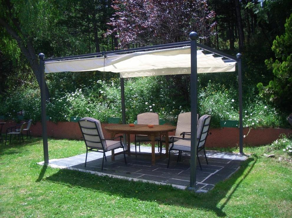 Niu Dels Falcons Bed & Breakfast La Molina  Bagian luar foto